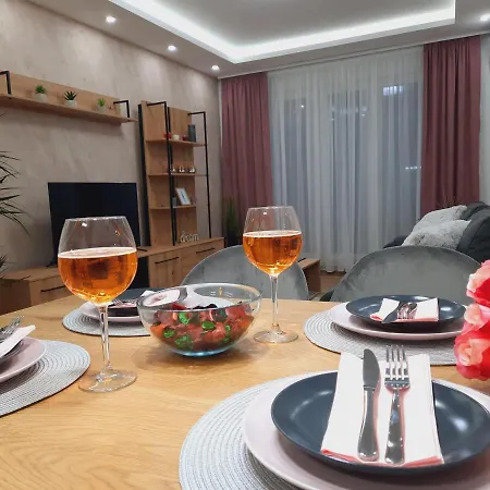 Kristal 스렘스카 미트로비차