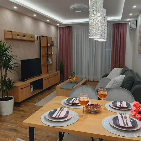 Kristal Διαμέρισμα Σρέμσκα Μιτρόβιτσα