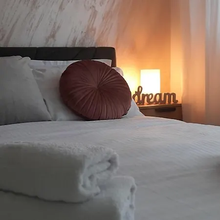 Kristal Apartment *