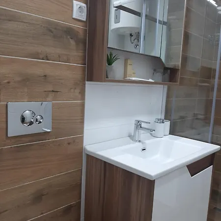 Apartment Kristal *